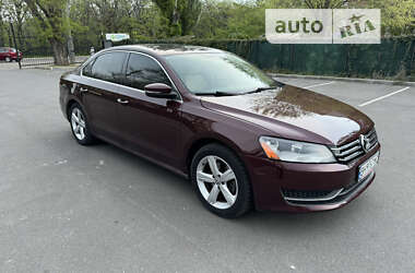 Седан Volkswagen Passat 2012 в Одесі