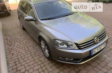 Универсал Volkswagen Passat 2012 в Львове