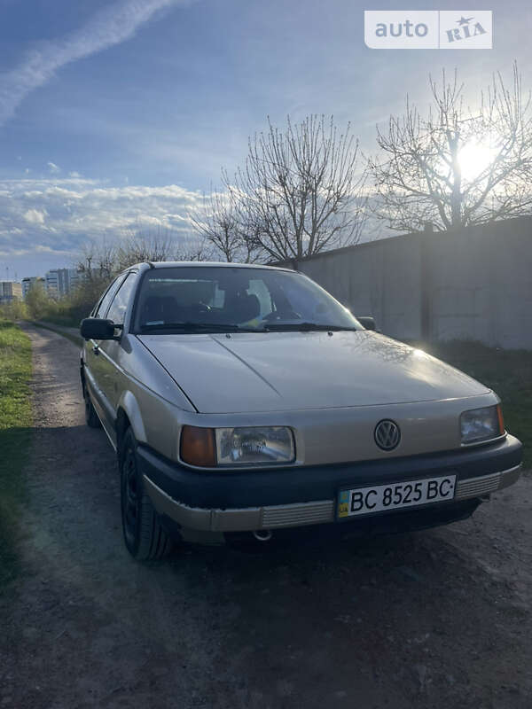 Седан Volkswagen Passat 1990 в Трускавце фото 4 Седан Volkswagen Passat 1990 в Трускавце