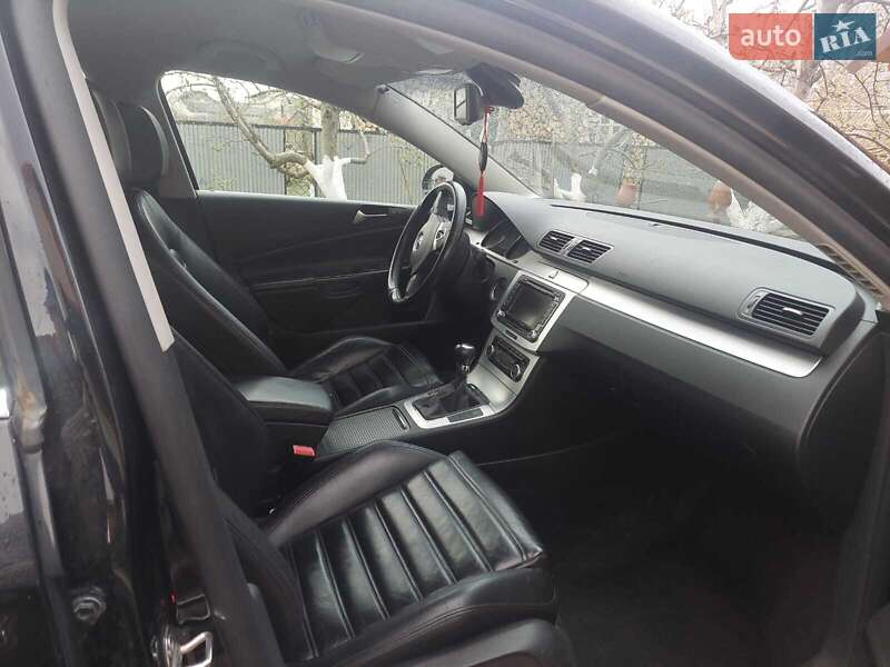 Универсал Volkswagen Passat 2010 в Борщеве