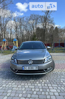 Седан Volkswagen Passat 2013 в Тернополі
