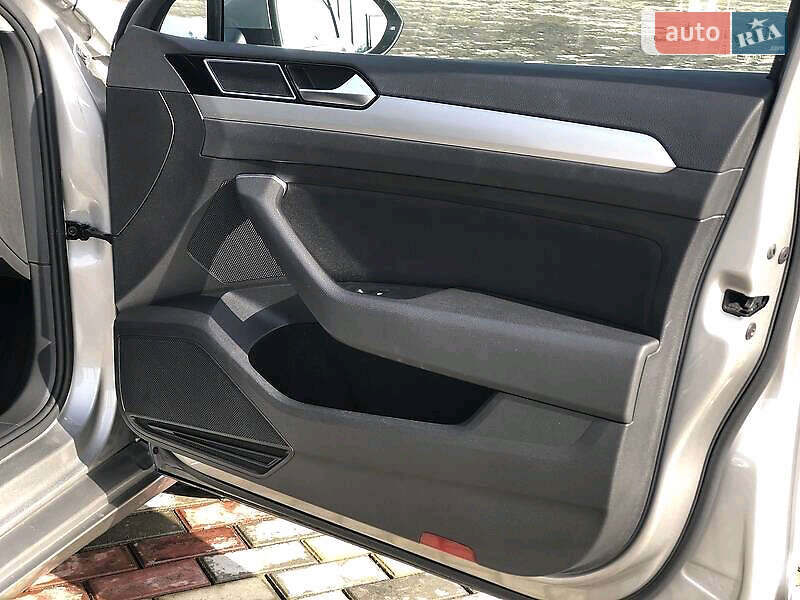 Универсал Volkswagen Passat 2016 в Шепетовке