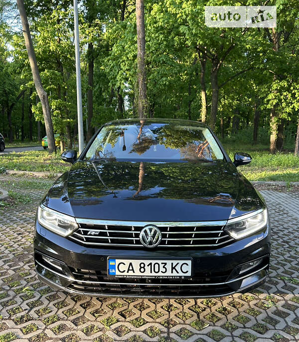 Седан Volkswagen Passat 2018 в Харькове