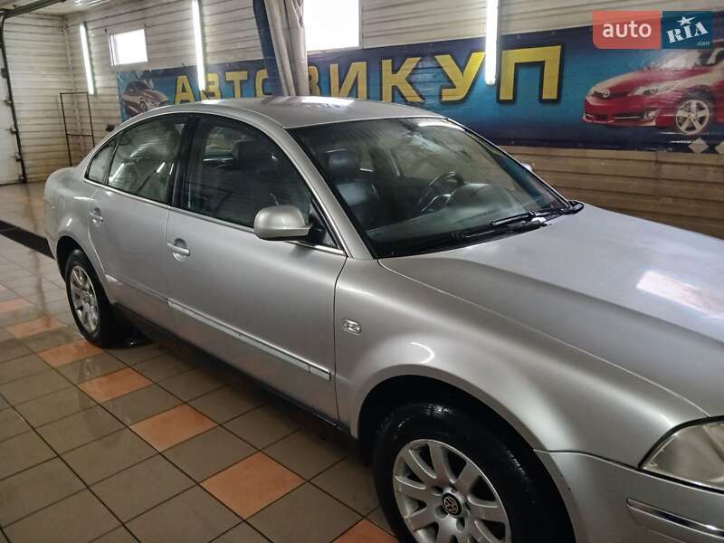 Седан Volkswagen Passat 2003 в Белой Церкви