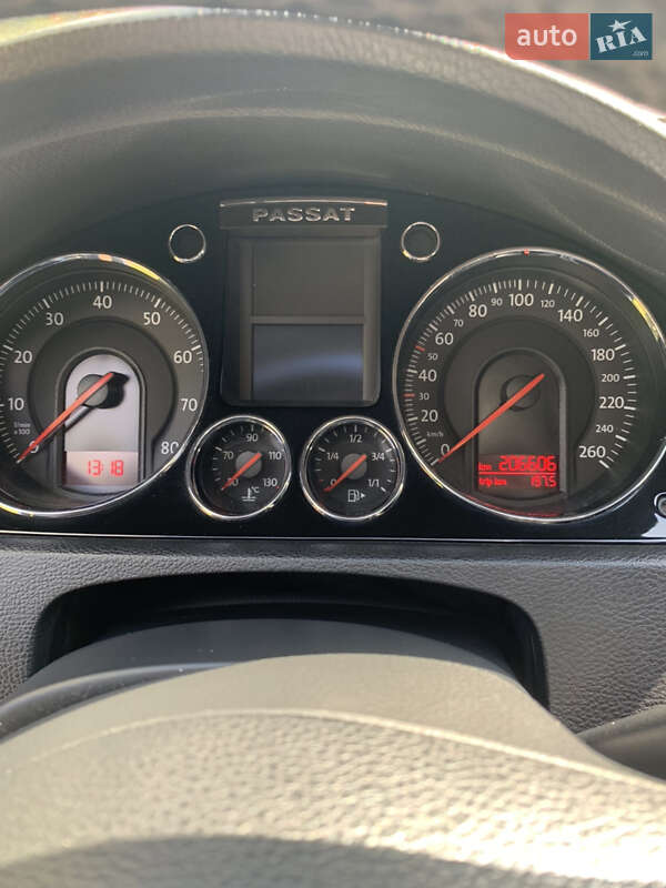 Седан Volkswagen Passat 2006 в Харькове