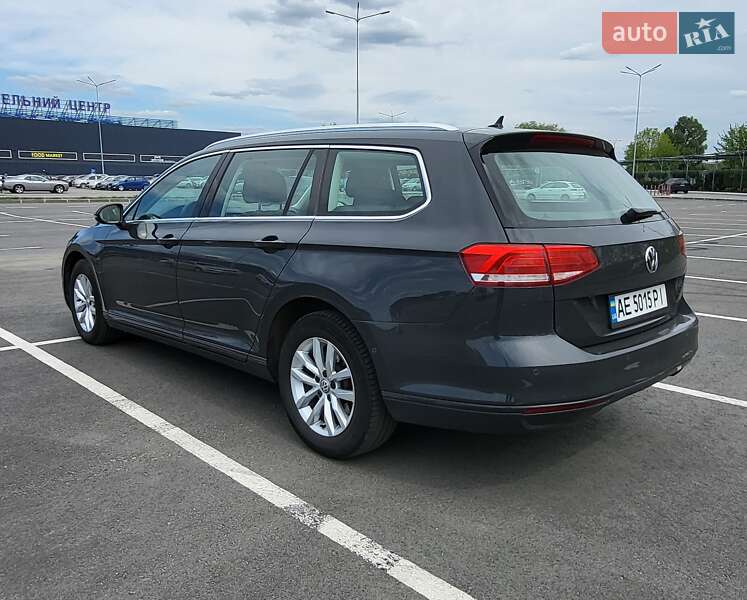 Универсал Volkswagen Passat 2017 в Днепре