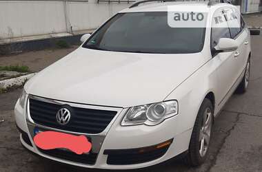 Универсал Volkswagen Passat 2009 в Чернигове