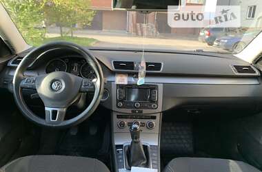 Седан Volkswagen Passat 2012 в Чорткові