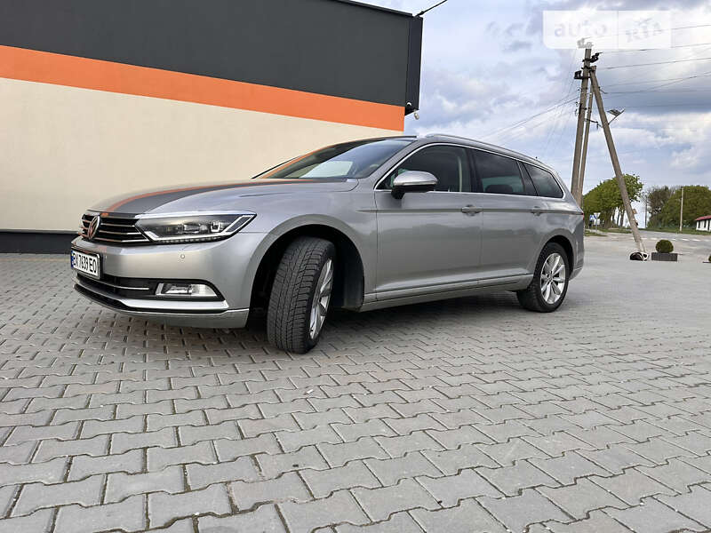 Универсал Volkswagen Passat 2015 в Новой Ушице