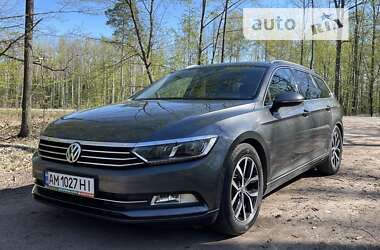 Універсал Volkswagen Passat 2015 в Коростені