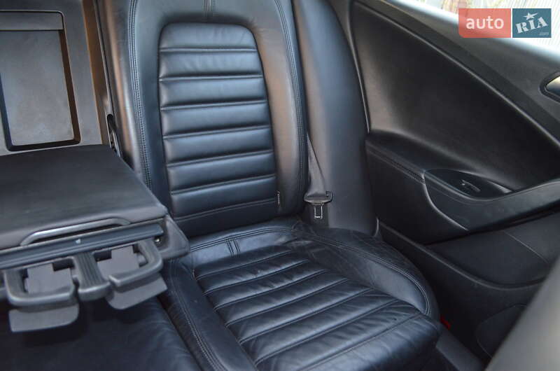 Универсал Volkswagen Passat 2010 в Борщеве