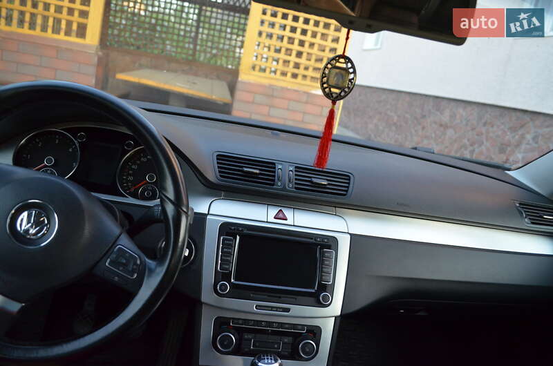 Универсал Volkswagen Passat 2010 в Борщеве