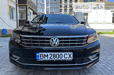 Седан Volkswagen Passat 2016 в Ромнах