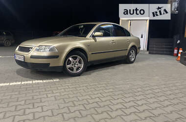 Седан Volkswagen Passat 2002 в Чернігові