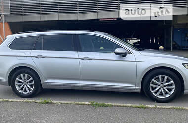 Универсал Volkswagen Passat 2015 в Чернигове