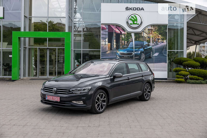 Универсал Volkswagen Passat 2021 в Луцке