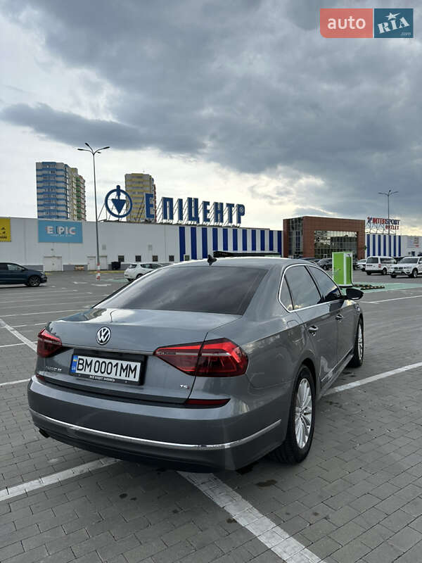 Седан Volkswagen Passat 2016 в Одессе