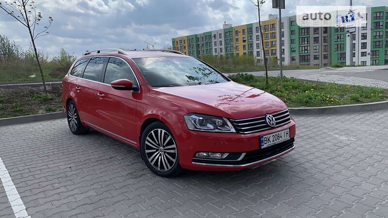 Универсал Volkswagen Passat 2012 в Ровно