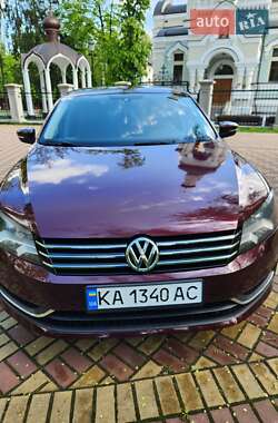 Седан Volkswagen Passat 2013 в Киеве