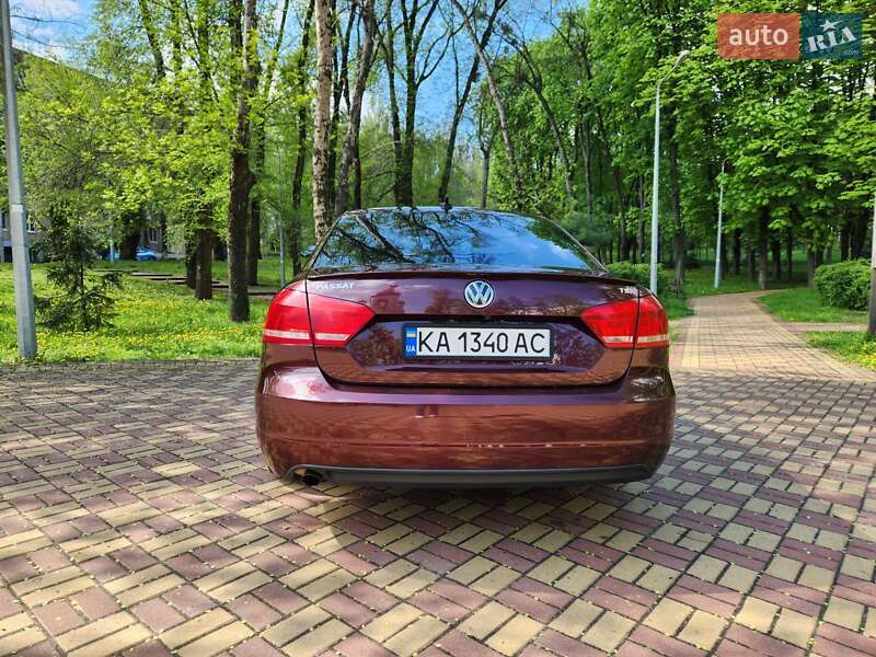 Седан Volkswagen Passat 2013 в Киеве