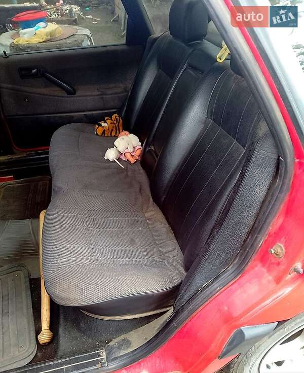 Седан Volkswagen Passat 1988 в Одессе