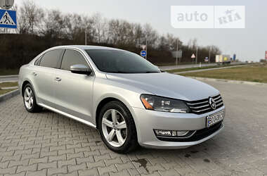 Седан Volkswagen Passat 2015 в Тернополі