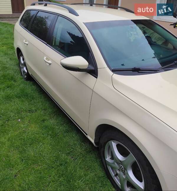 Универсал Volkswagen Passat 2012 в Галиче