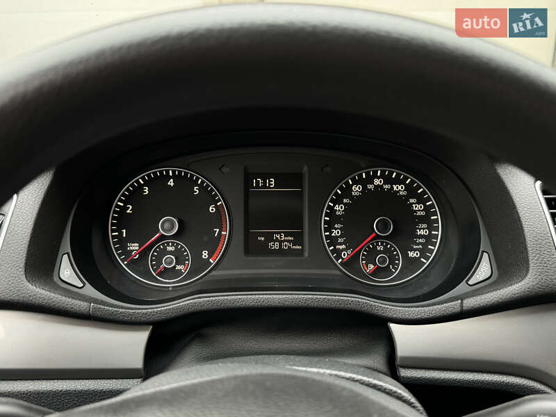 Седан Volkswagen Passat 2011 в Сарнах