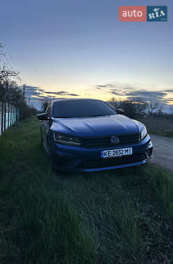 Седан Volkswagen Passat 2017 в Кривом Роге