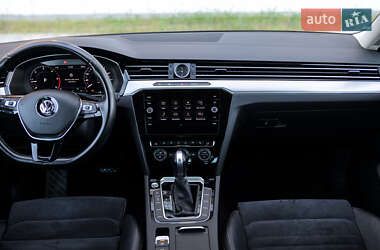 Седан Volkswagen Passat 2018 в 