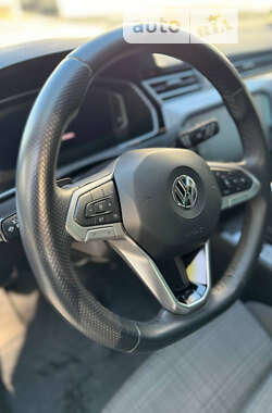 Універсал Volkswagen Passat 2019 в Запоріжжі