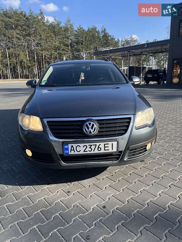 Универсал Volkswagen Passat 2008 в Маневичах