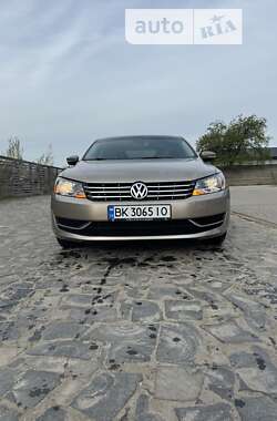 Седан Volkswagen Passat 2014 в Березному