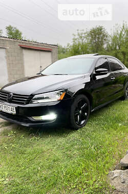 Седан Volkswagen Passat 2013 в Дніпрі