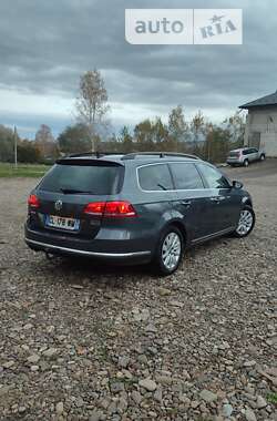 Універсал Volkswagen Passat 2010 в Житомирі