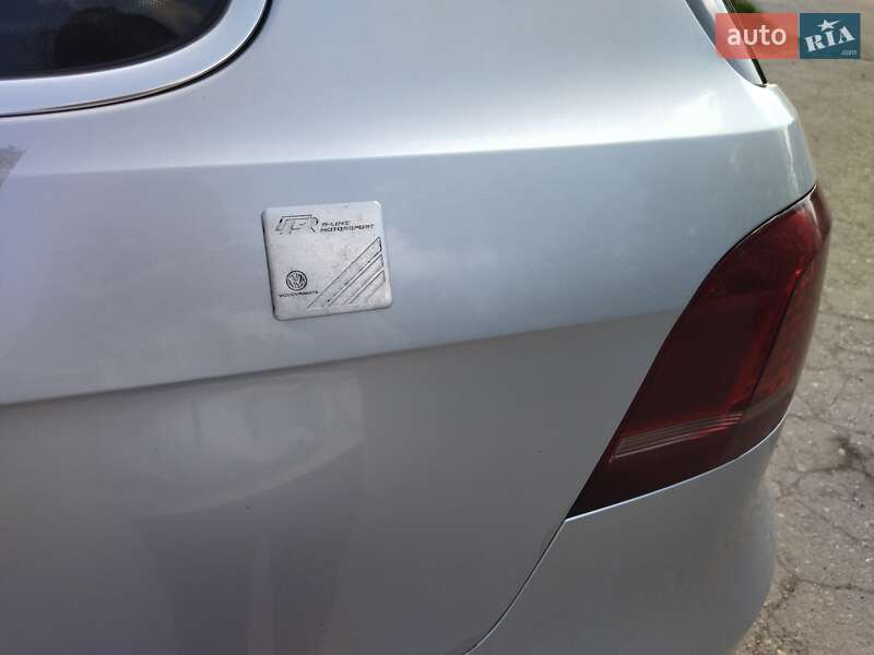 Универсал Volkswagen Passat 2011 в Покровске