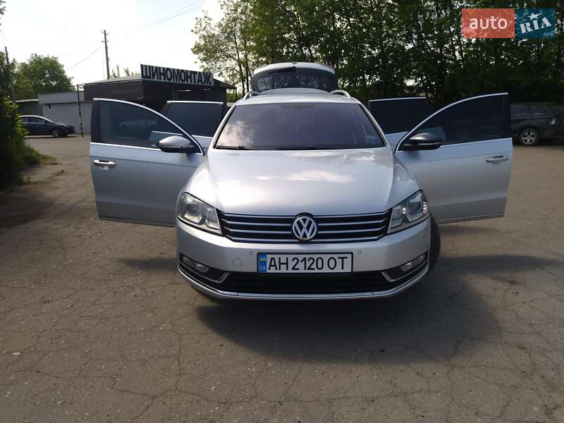 Универсал Volkswagen Passat 2011 в Покровске