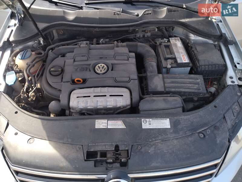 Универсал Volkswagen Passat 2011 в Покровске