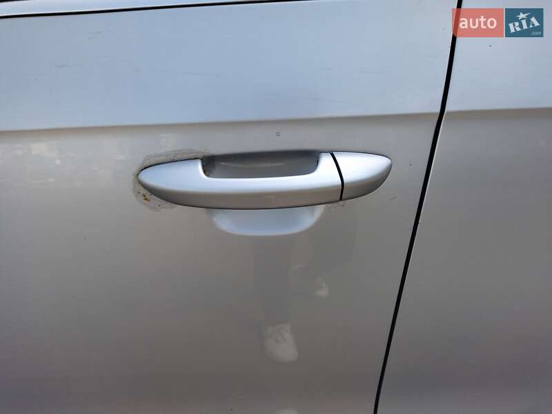 Универсал Volkswagen Passat 2011 в Покровске