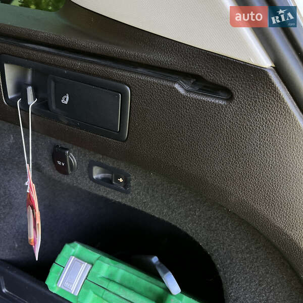 Универсал Volkswagen Passat 2015 в Киеве