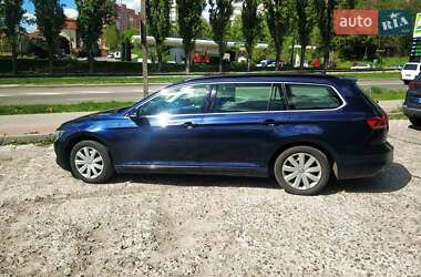 Универсал Volkswagen Passat 2015 в Ровно