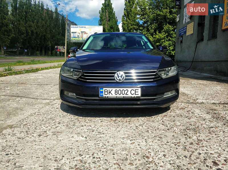 Универсал Volkswagen Passat 2015 в Ровно