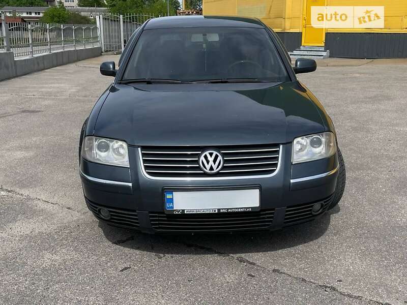 Седан Volkswagen Passat 2002 в Кропивницком