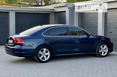 Седан Volkswagen Passat 2013 в Тернополі