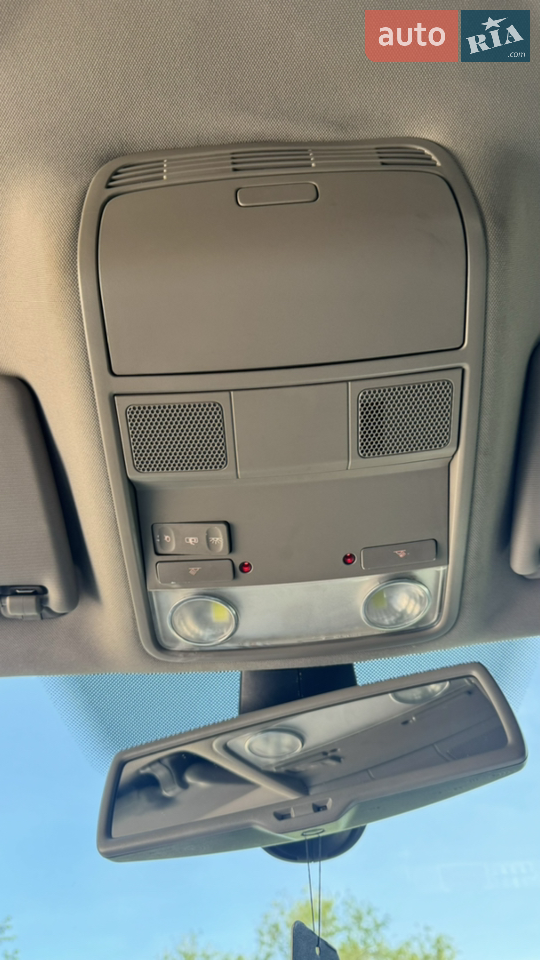 2010 Volkswagen Passat - мініатюра 21