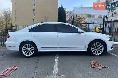 Седан Volkswagen Passat 2017 в 