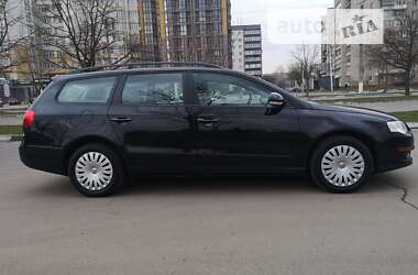 Універсал Volkswagen Passat 2009 в Калуші