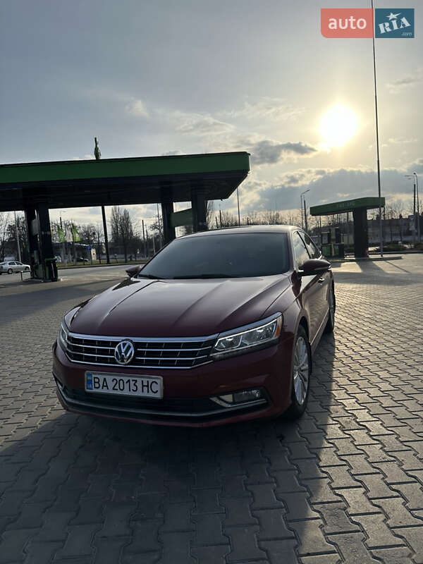 Седан Volkswagen Passat 2016 в Кременчуге