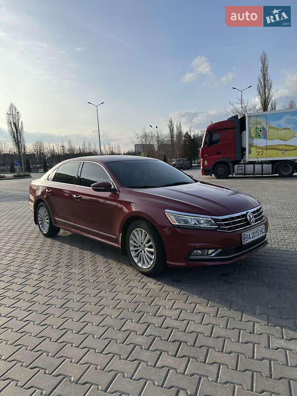 Седан Volkswagen Passat 2016 в Кременчуге