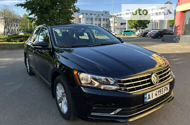 Седан Volkswagen Passat 2017 в Киеве